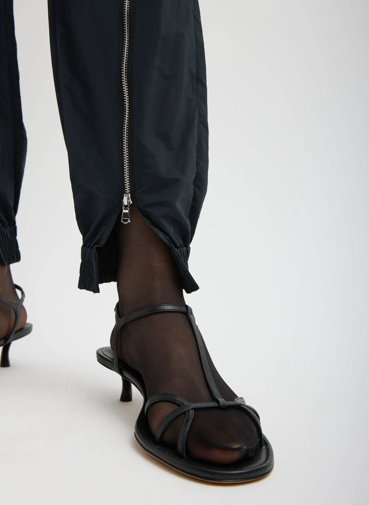 Nylon Zipper Jogger
