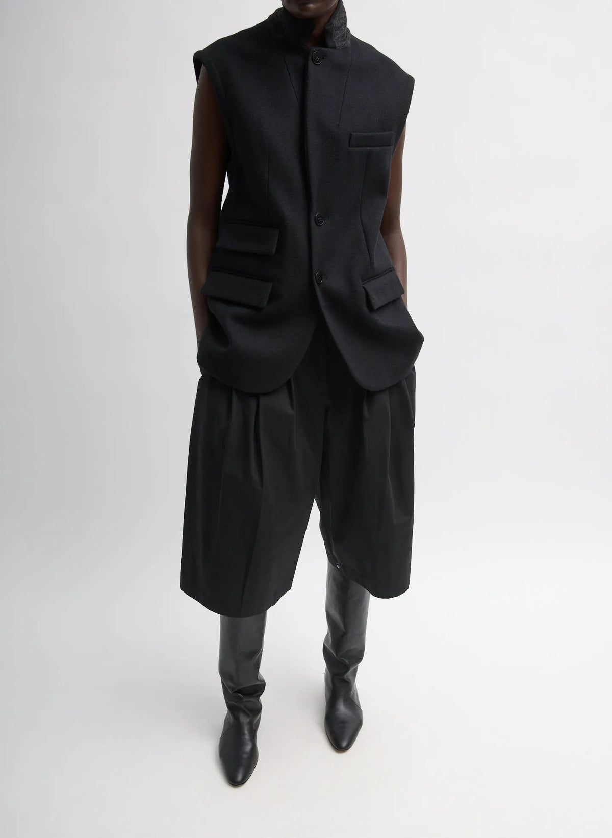 Bio Twill Triple Pleat Short