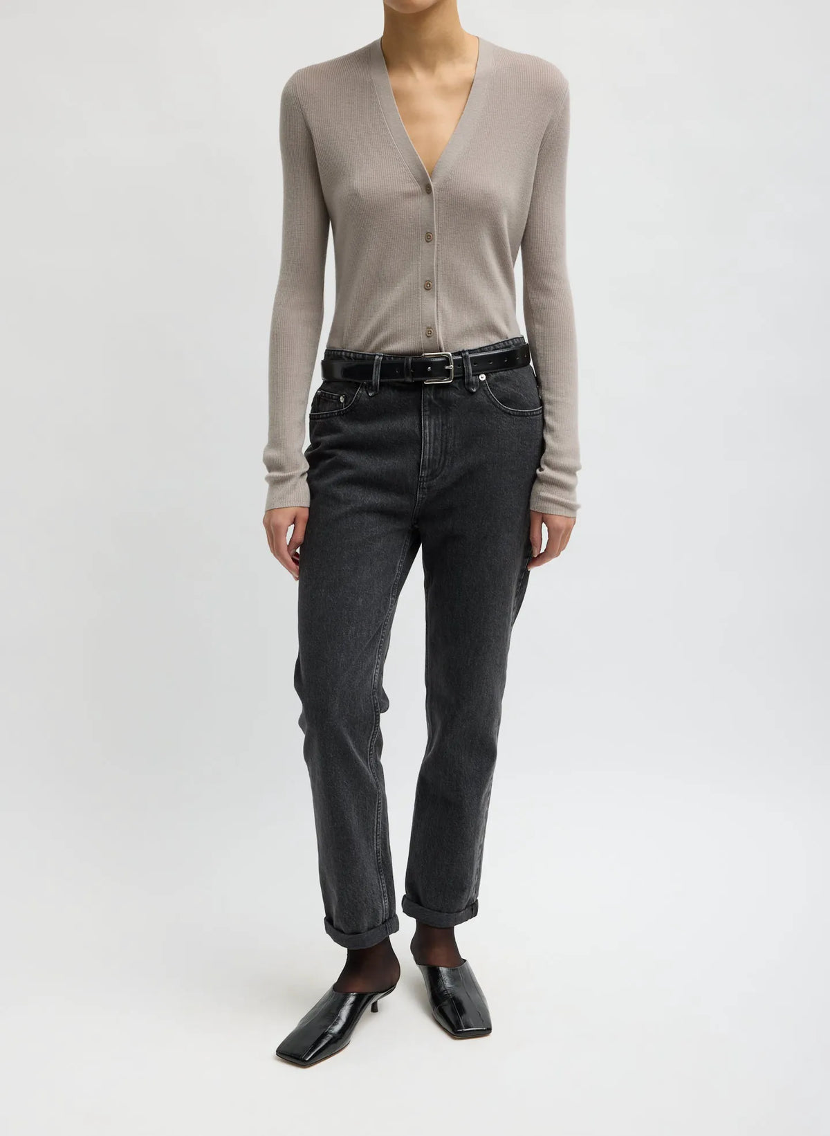Feather Weight Ribbed V-Neck Slim Cardigan