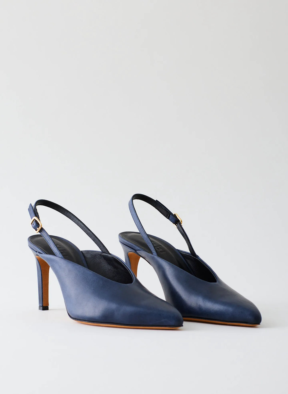 Neve Slingback Pump