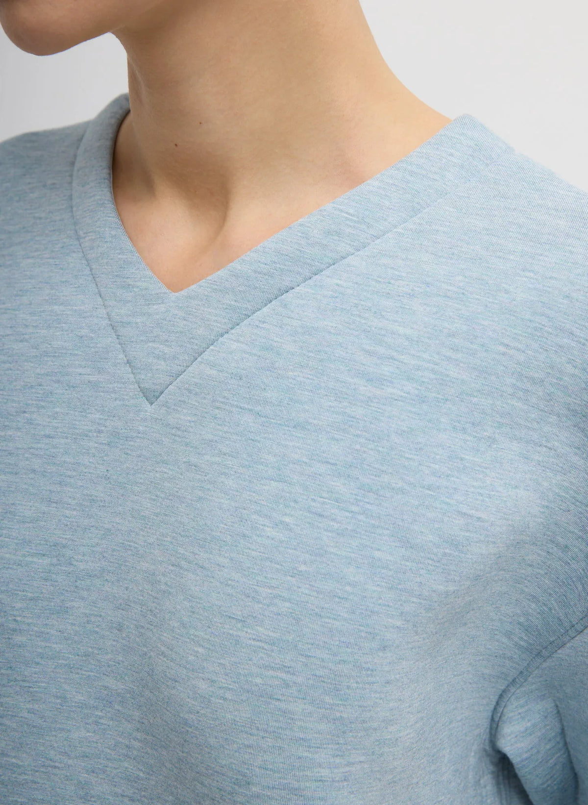 Bonded Viscose Easy V-Neck