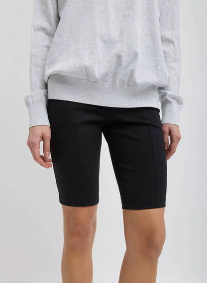 Compact Ultra Stretch Short