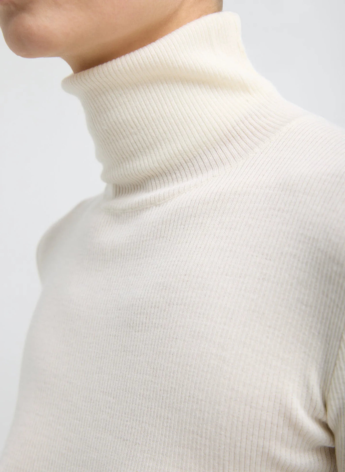 Featherweight Ribbed Sweater Turtleneck Pullover