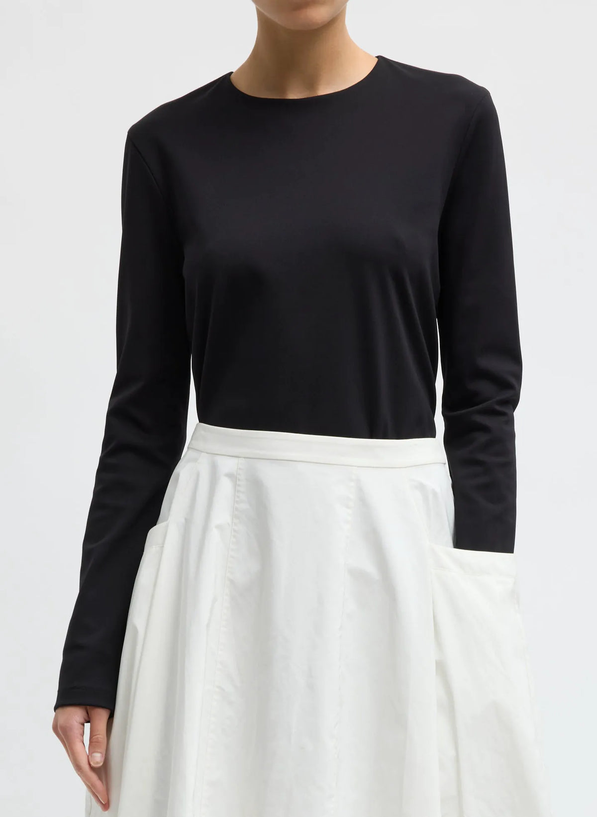 Compact Ultra Stretch Knit Long Sleeve Slim Top