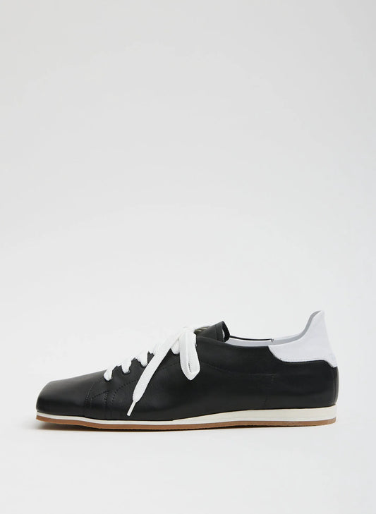 Seth Sneaker