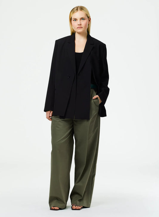 Refined Wool Tricotine Suiting Blazer