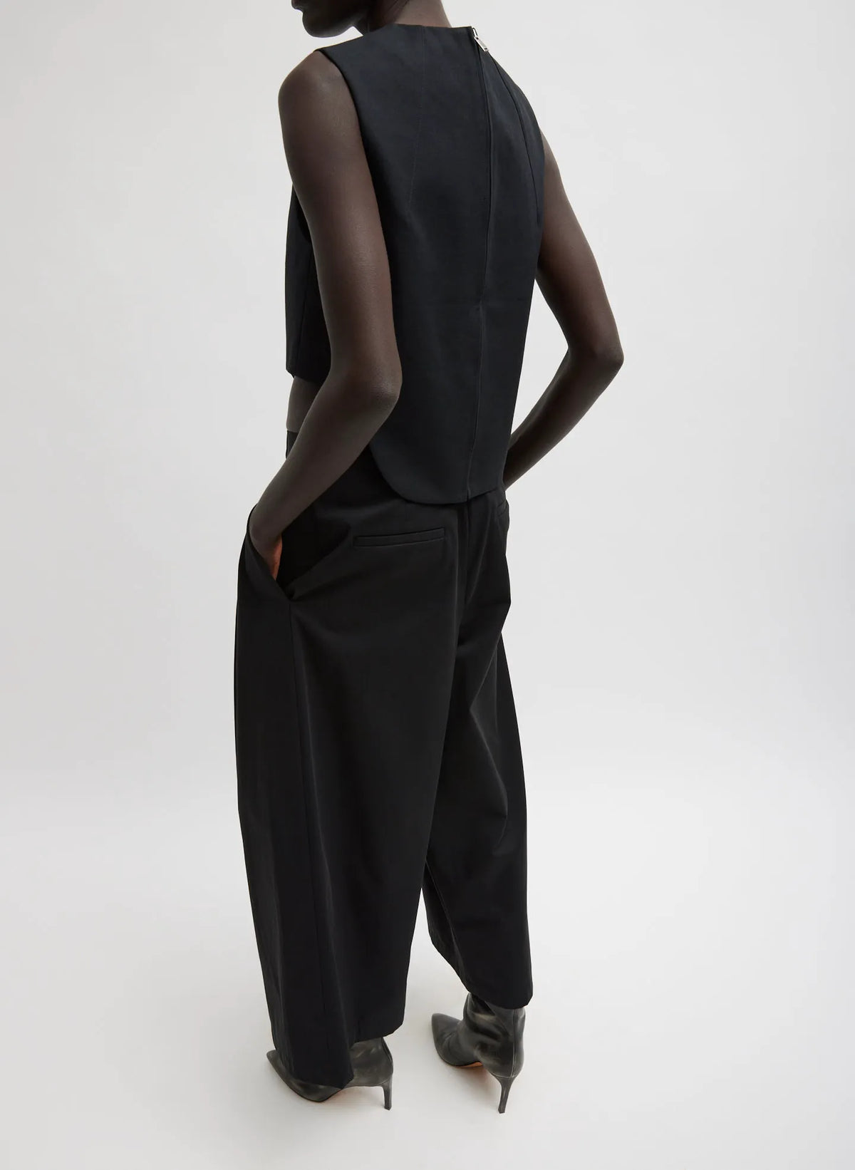 Sculpted Cotton Curved Hem Sleeveless Top