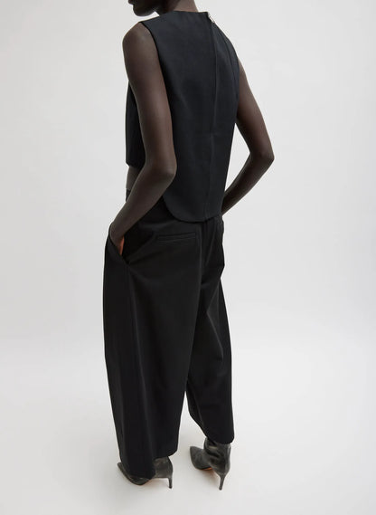Sculpted Cotton Curved Hem Sleeveless Top