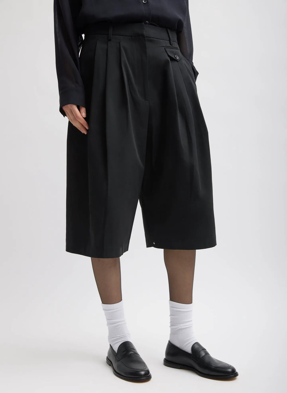 Bio Twill Triple Pleat Short