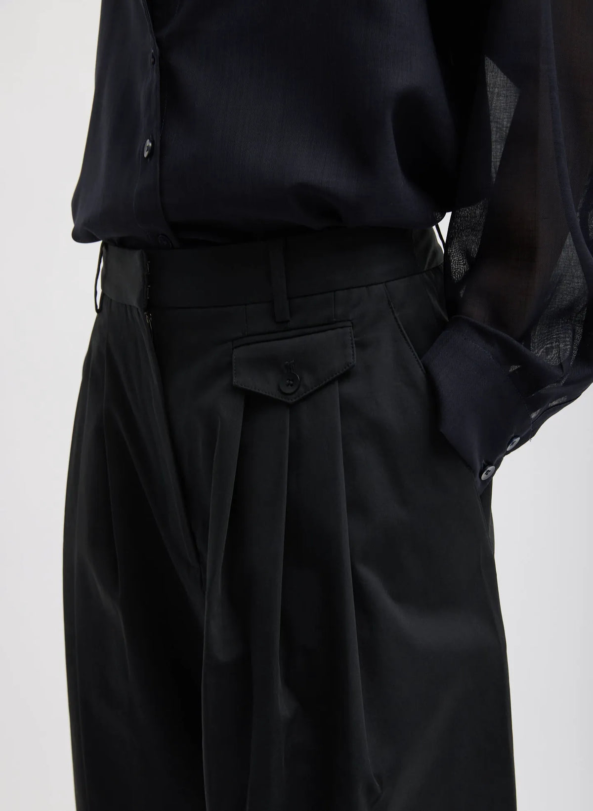 Bio Twill Triple Pleat Short