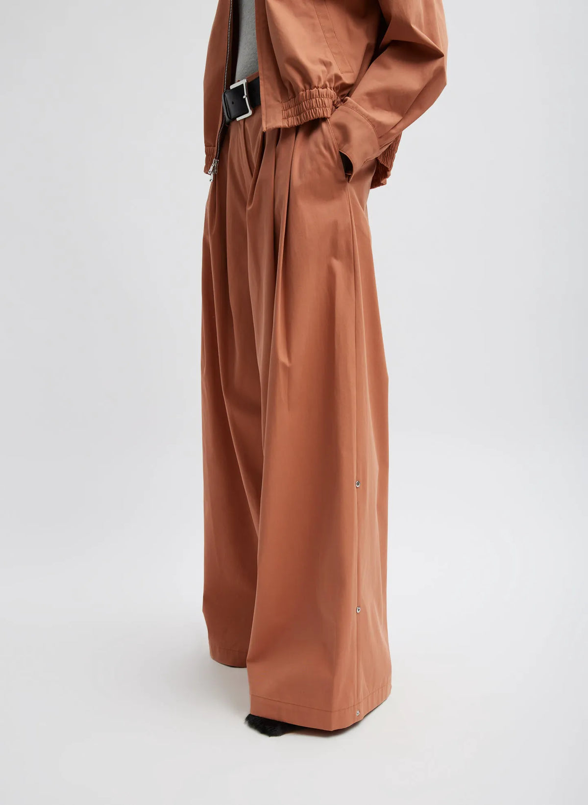 Bio Twill Triple Pleat Pant
