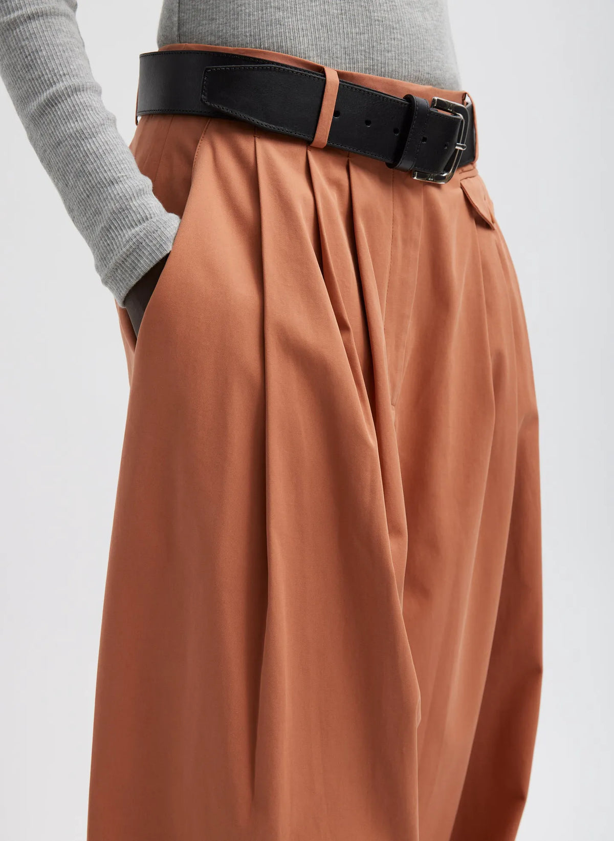 Bio Twill Triple Pleat Pant