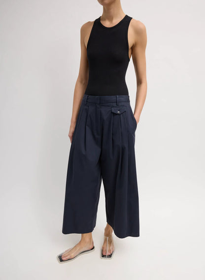 Bio Twill Triple Pleat Cropped Pant