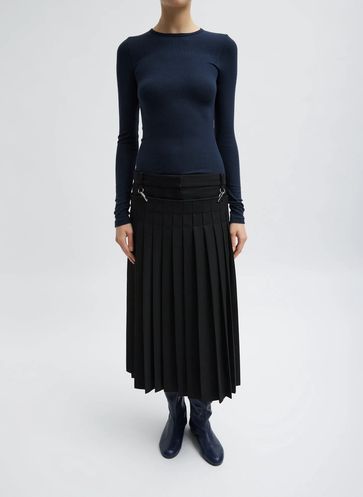 Circular Ribbed Crewneck Pullover T-Shirt