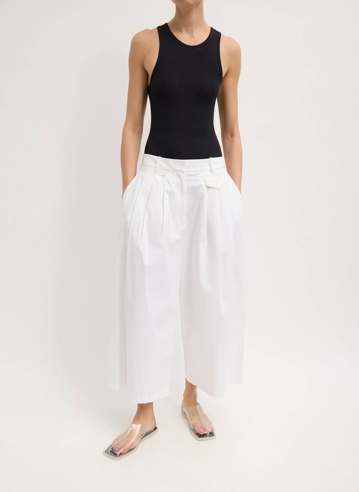 Bio Twill Triple Pleat Cropped Pant