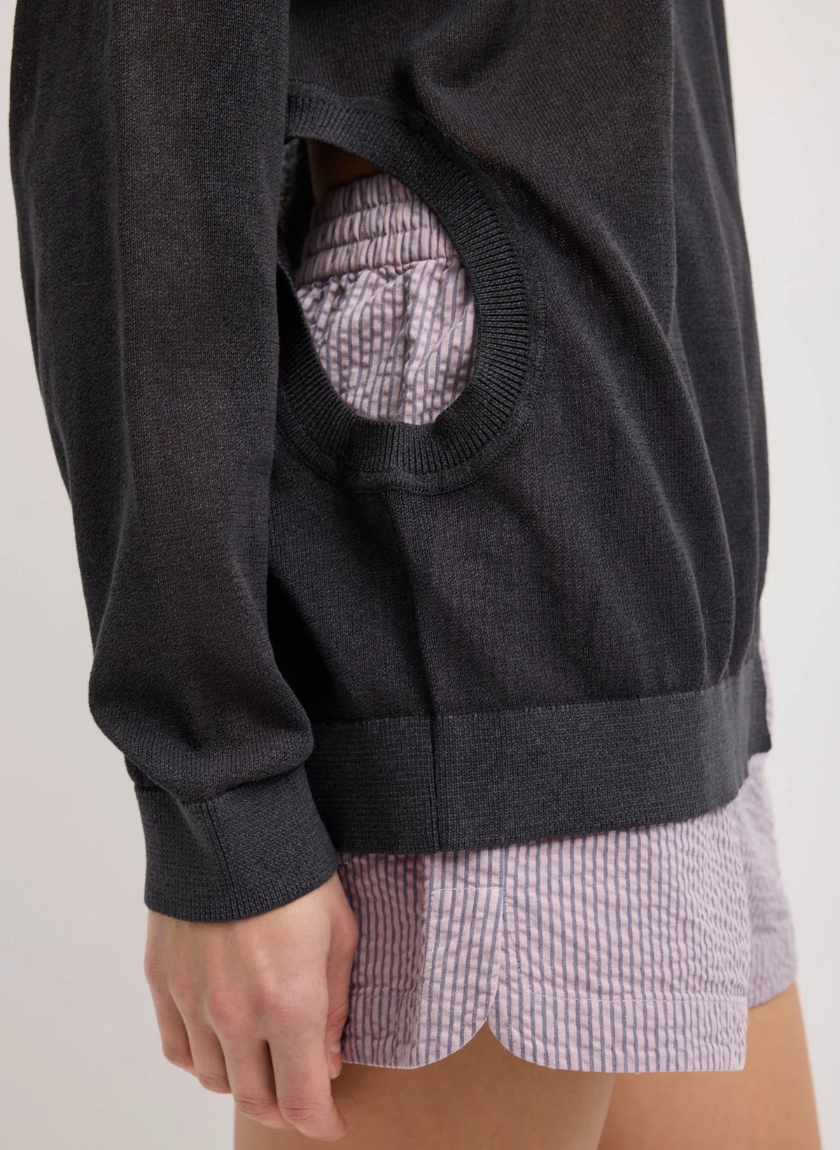 Crispy Sweater With Cut Out Detail
