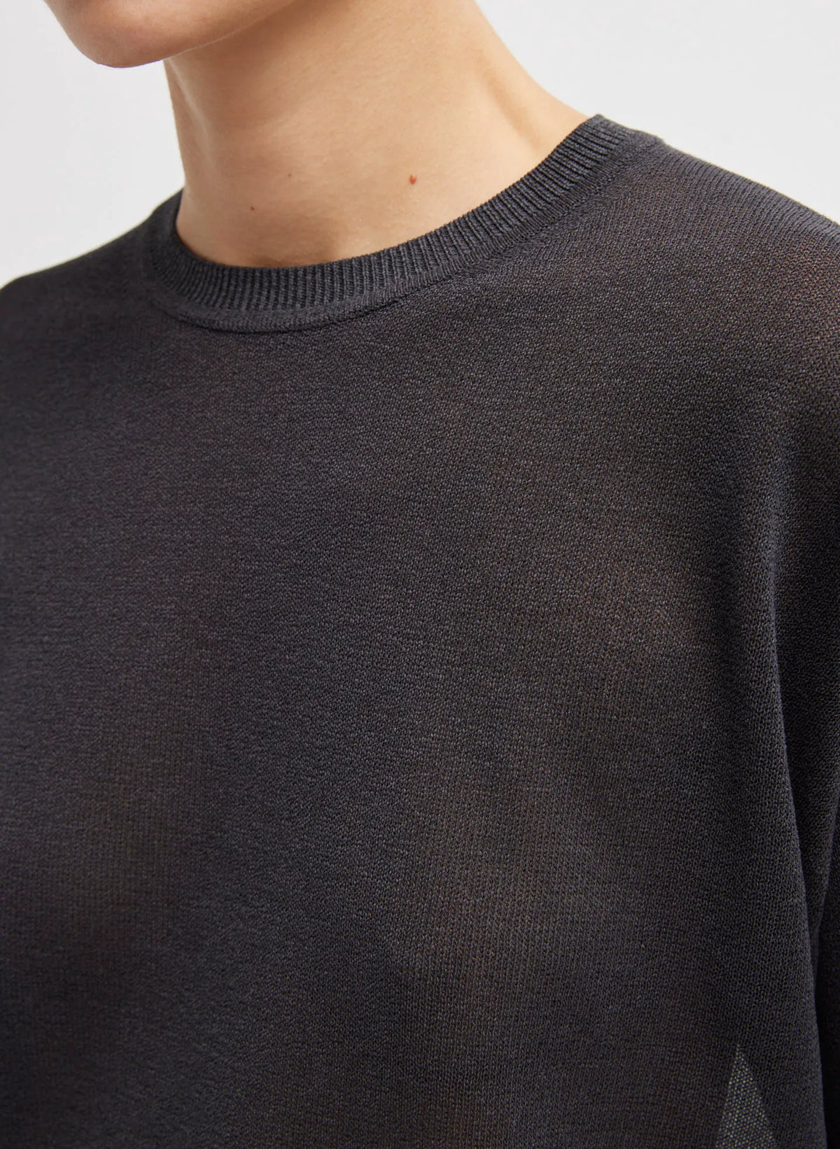 Crispy Sweater With Cut Out Detail