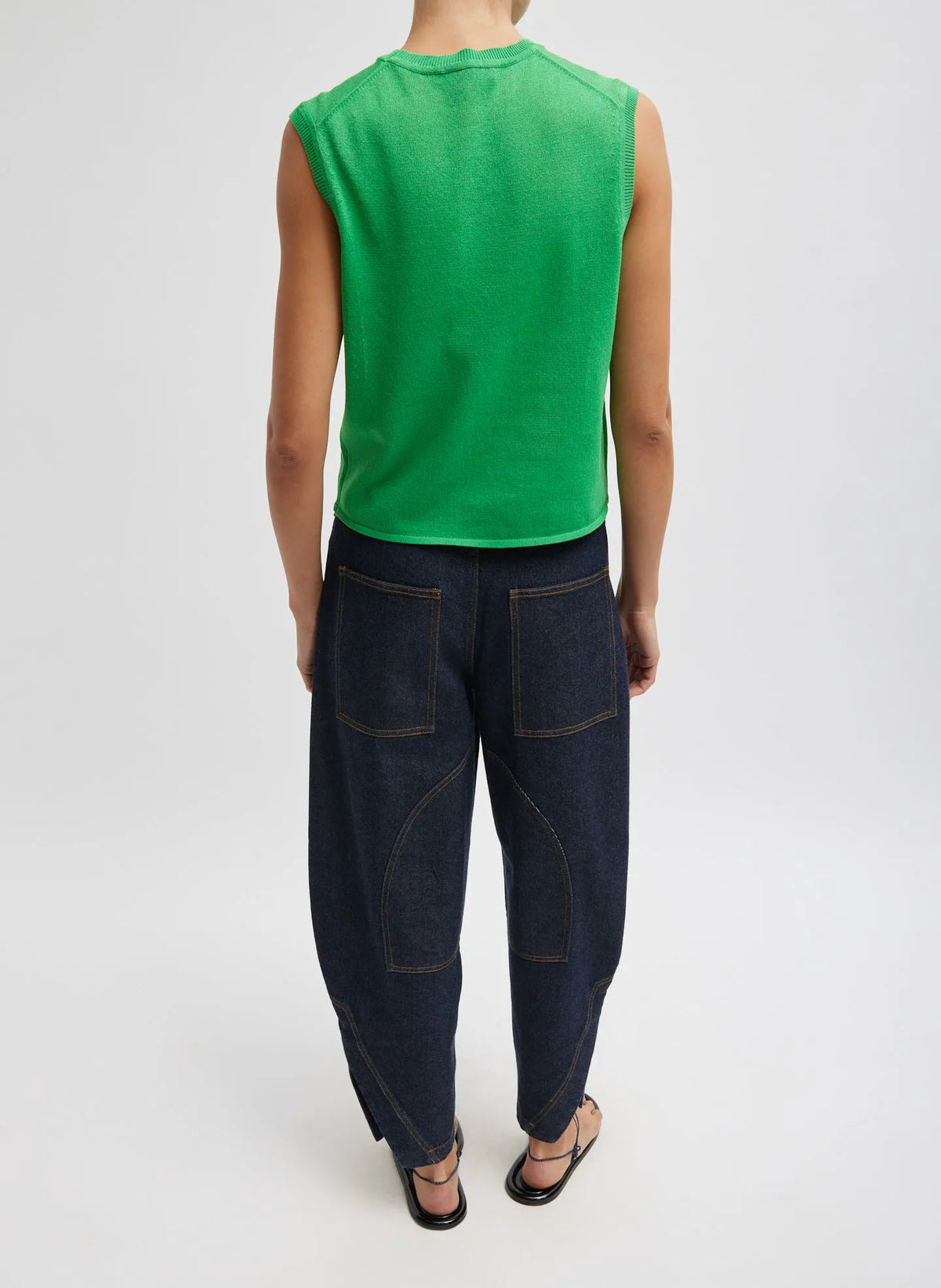 Crispy Sleeveless Sweater