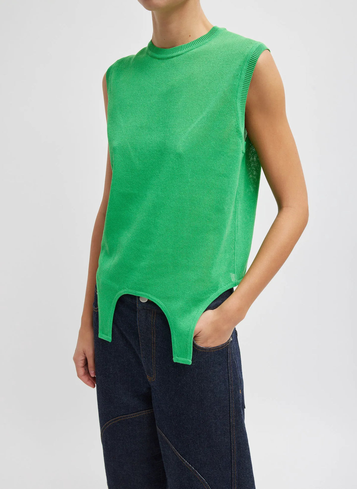 Crispy Sleeveless Sweater