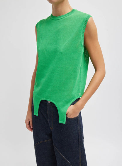 Crispy Sleeveless Sweater