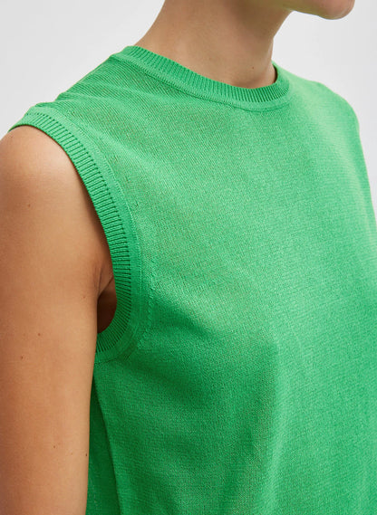 Crispy Sleeveless Sweater