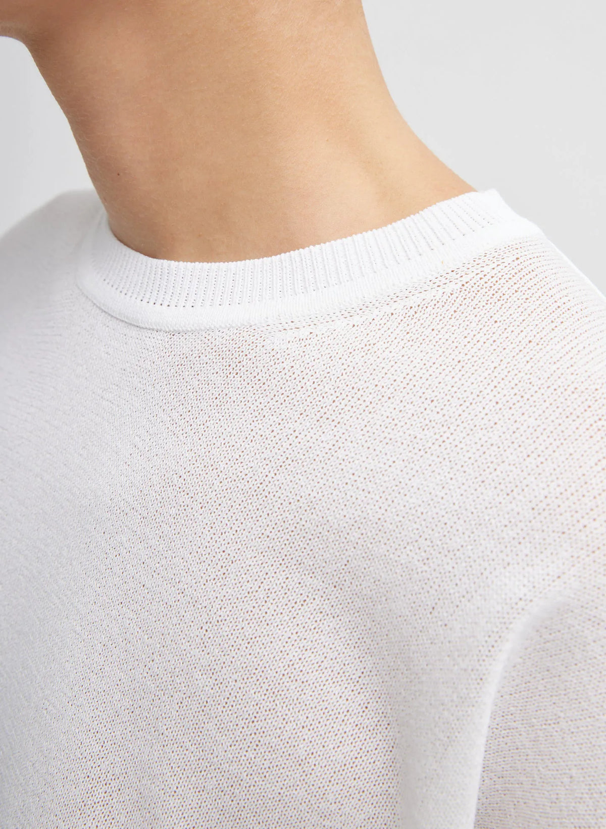 Crispy Sweater With Cut Out Detail