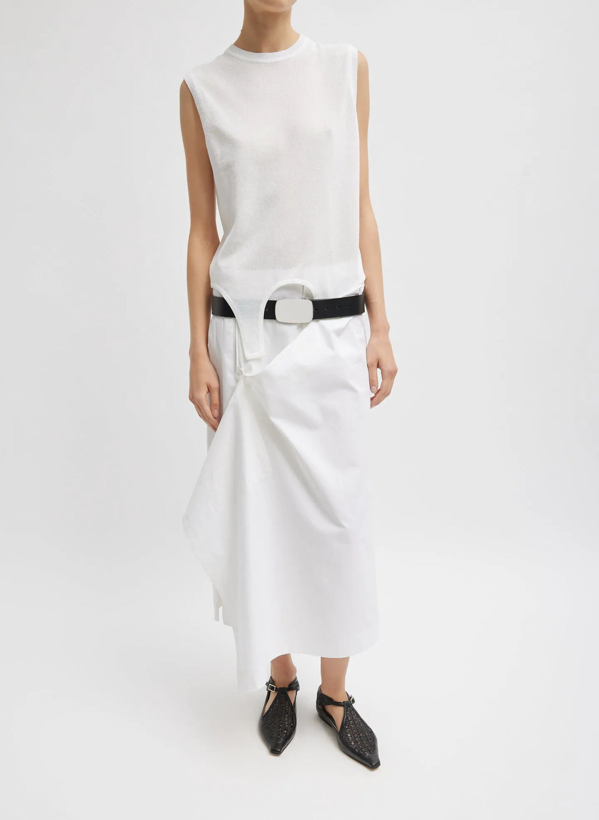Crispy Sleeveless Sweater