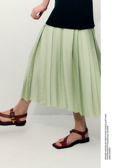 Feather Weight Pleated Pull On Skirt