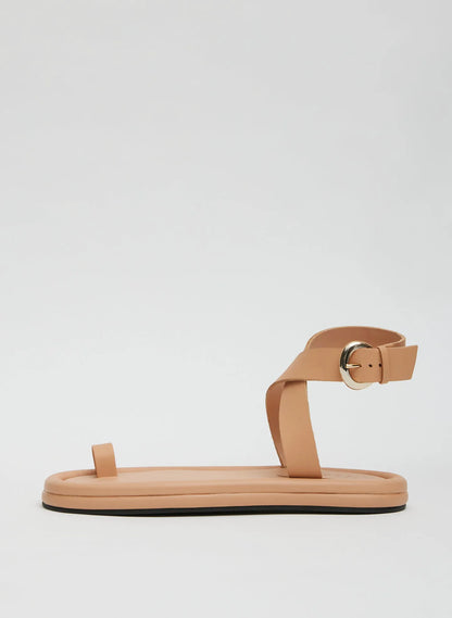 Dwayne Sandal