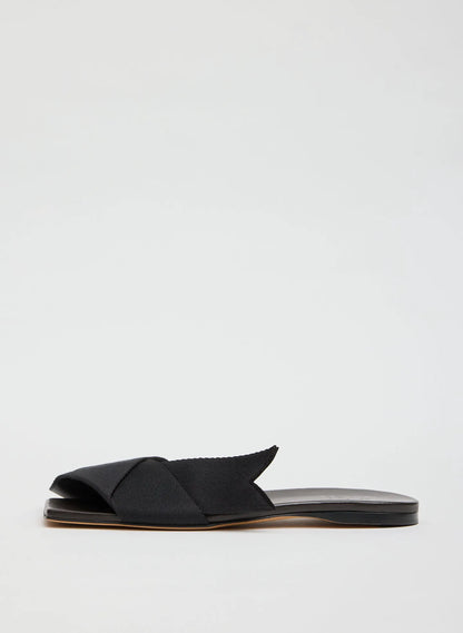 Adrien Sandal