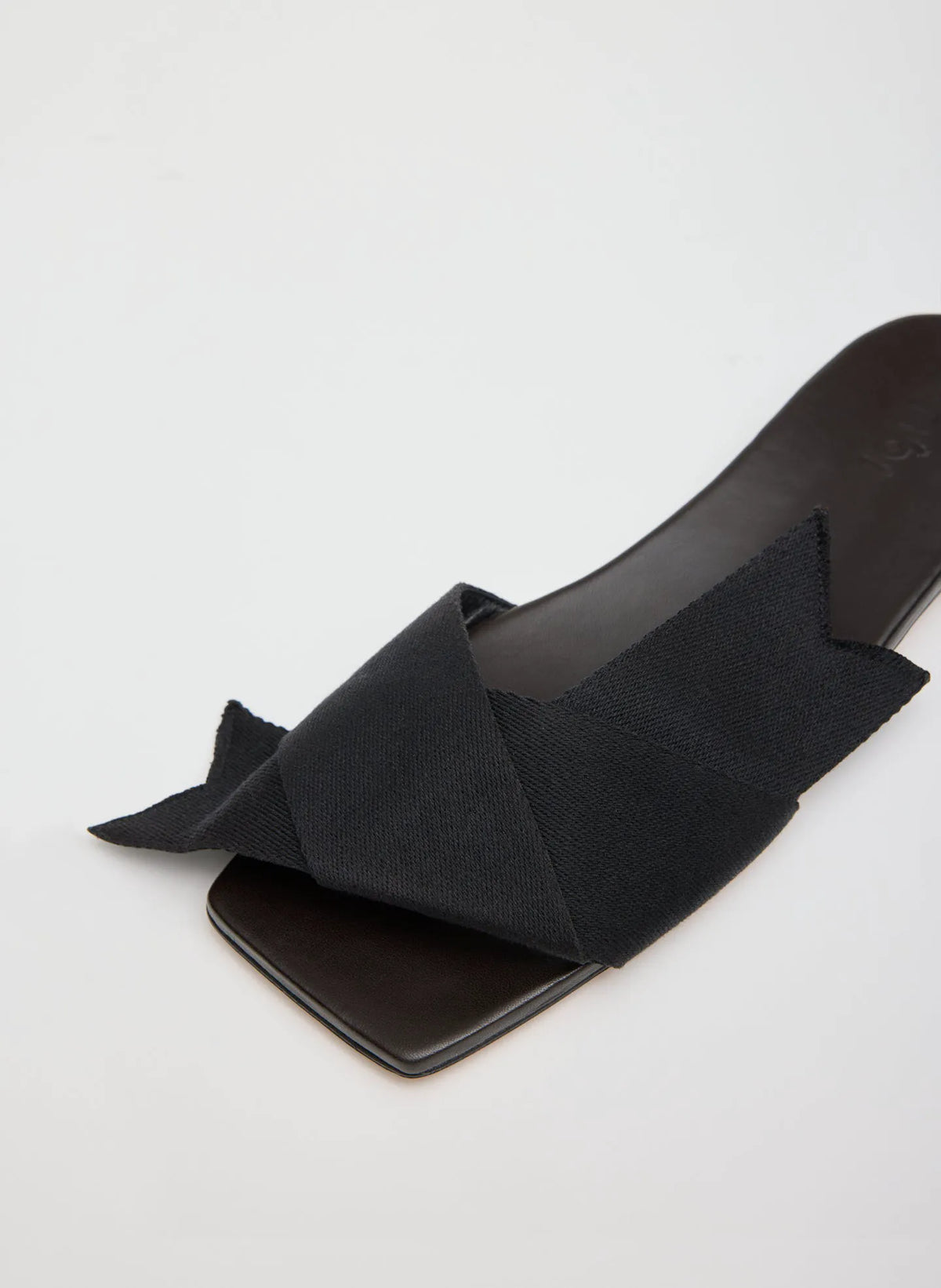 Adrien Sandal