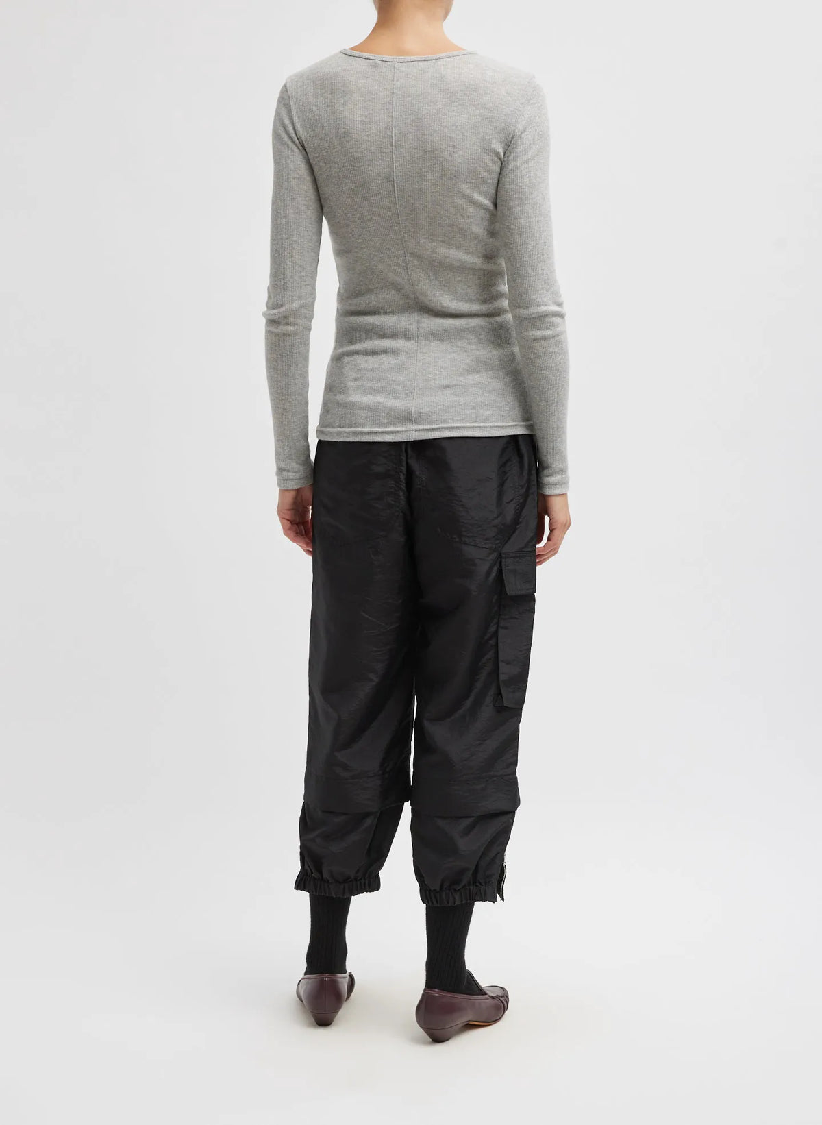 Circular Ribbed Crewneck Pullover T-Shirt