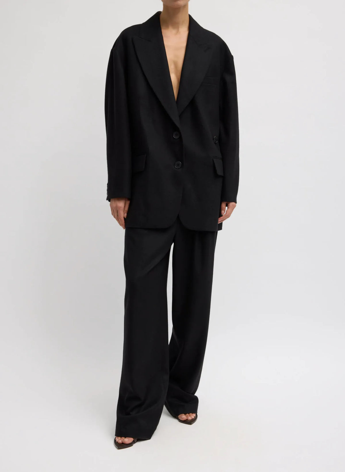 Cashmere Suiting Liam Blazer