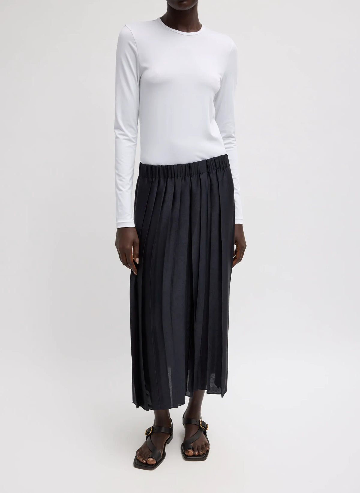 Feather Weight Pleated Pull On Skirt