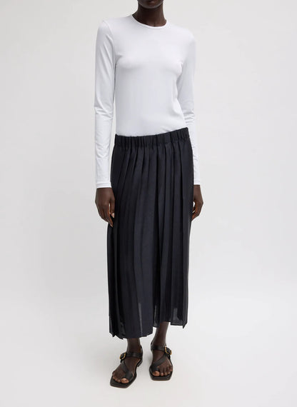 Feather Weight Pleated Pull On Skirt