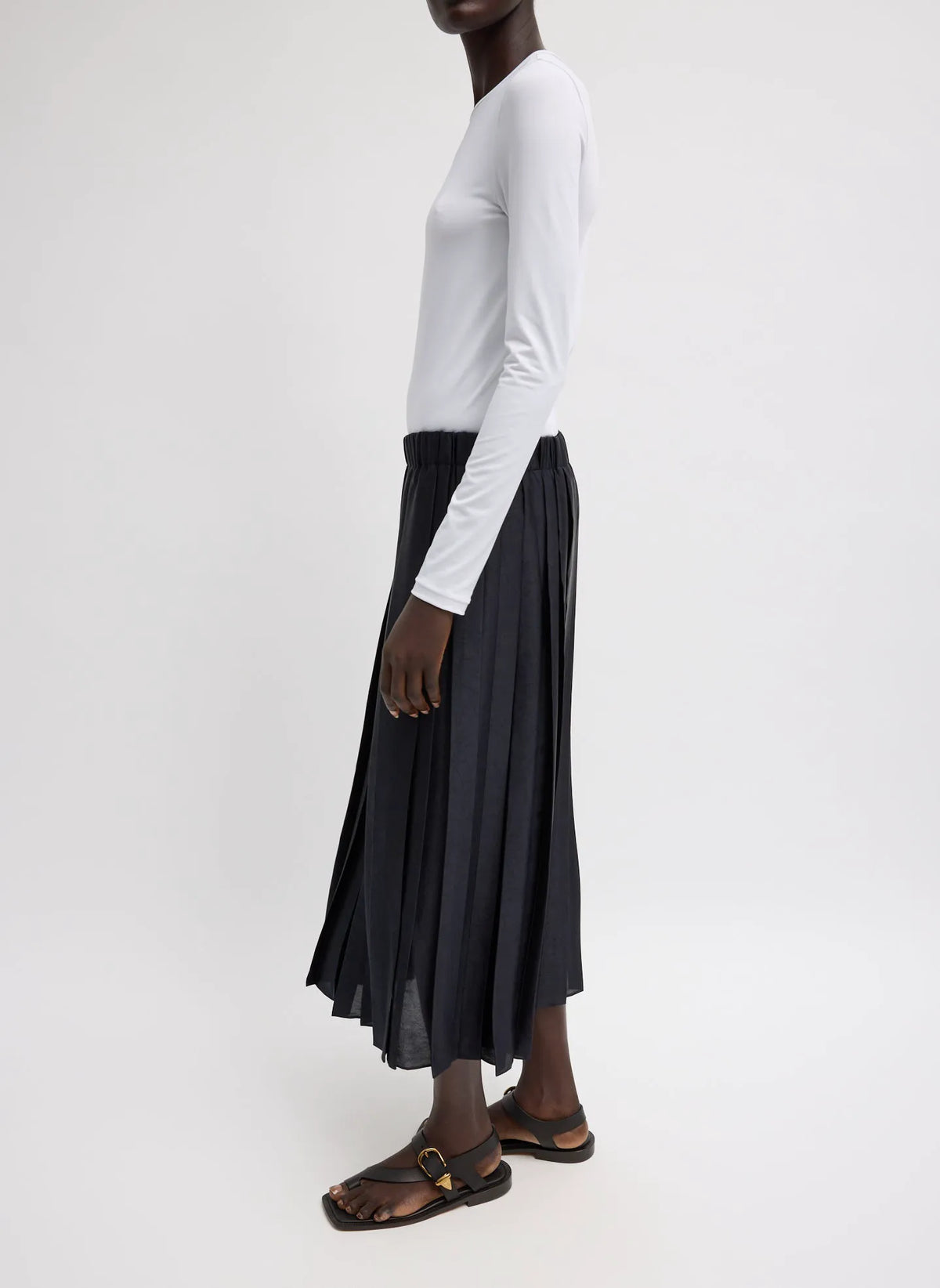 Feather Weight Pleated Pull On Skirt