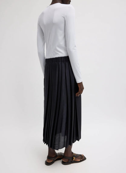 Feather Weight Pleated Pull On Skirt