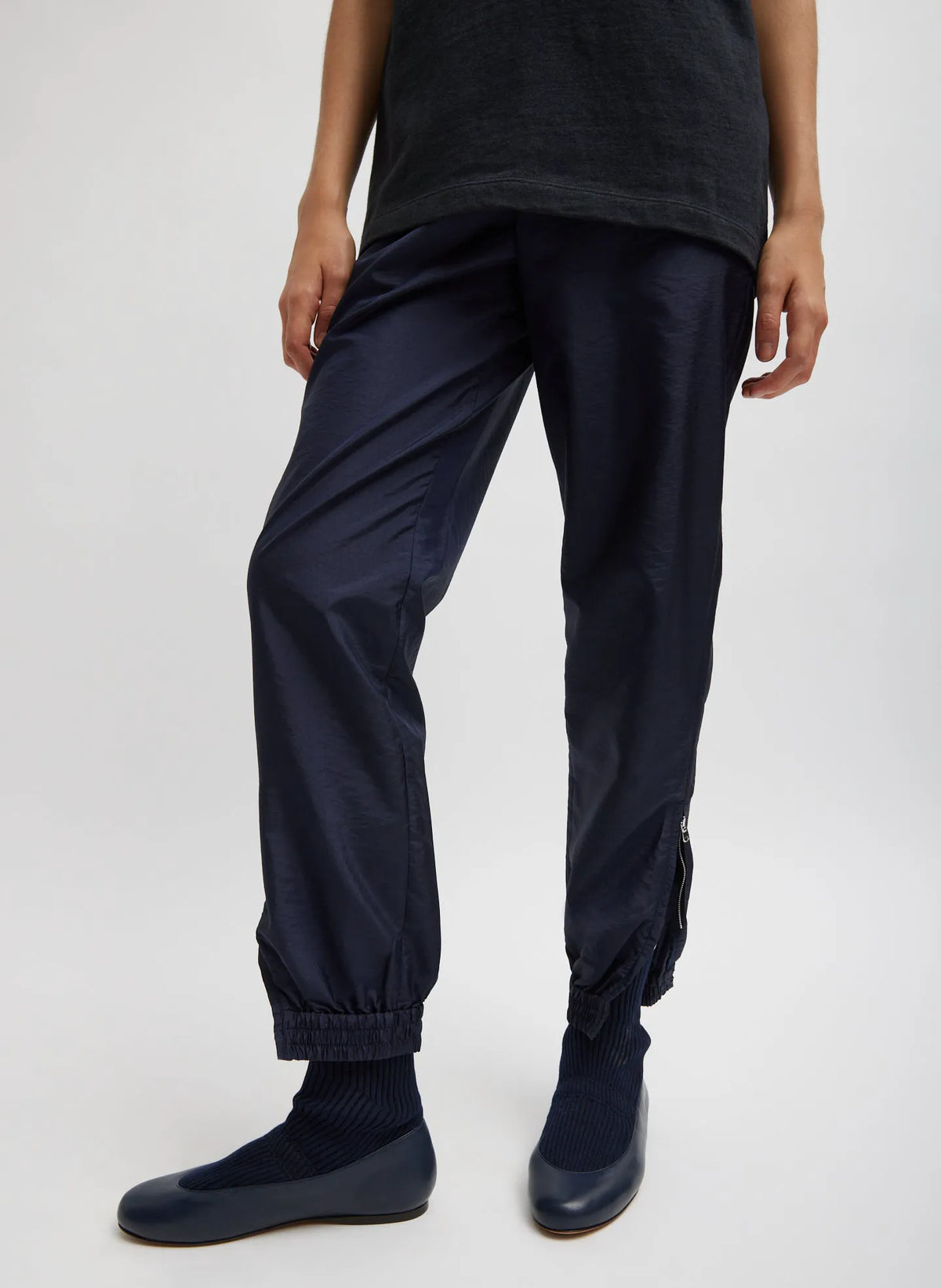 Crispy Nylon Kat Jogger