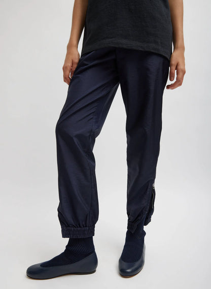 Crispy Nylon Kat Jogger
