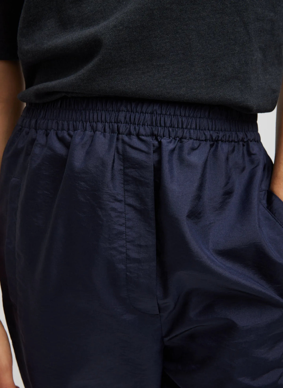 Crispy Nylon Kat Jogger