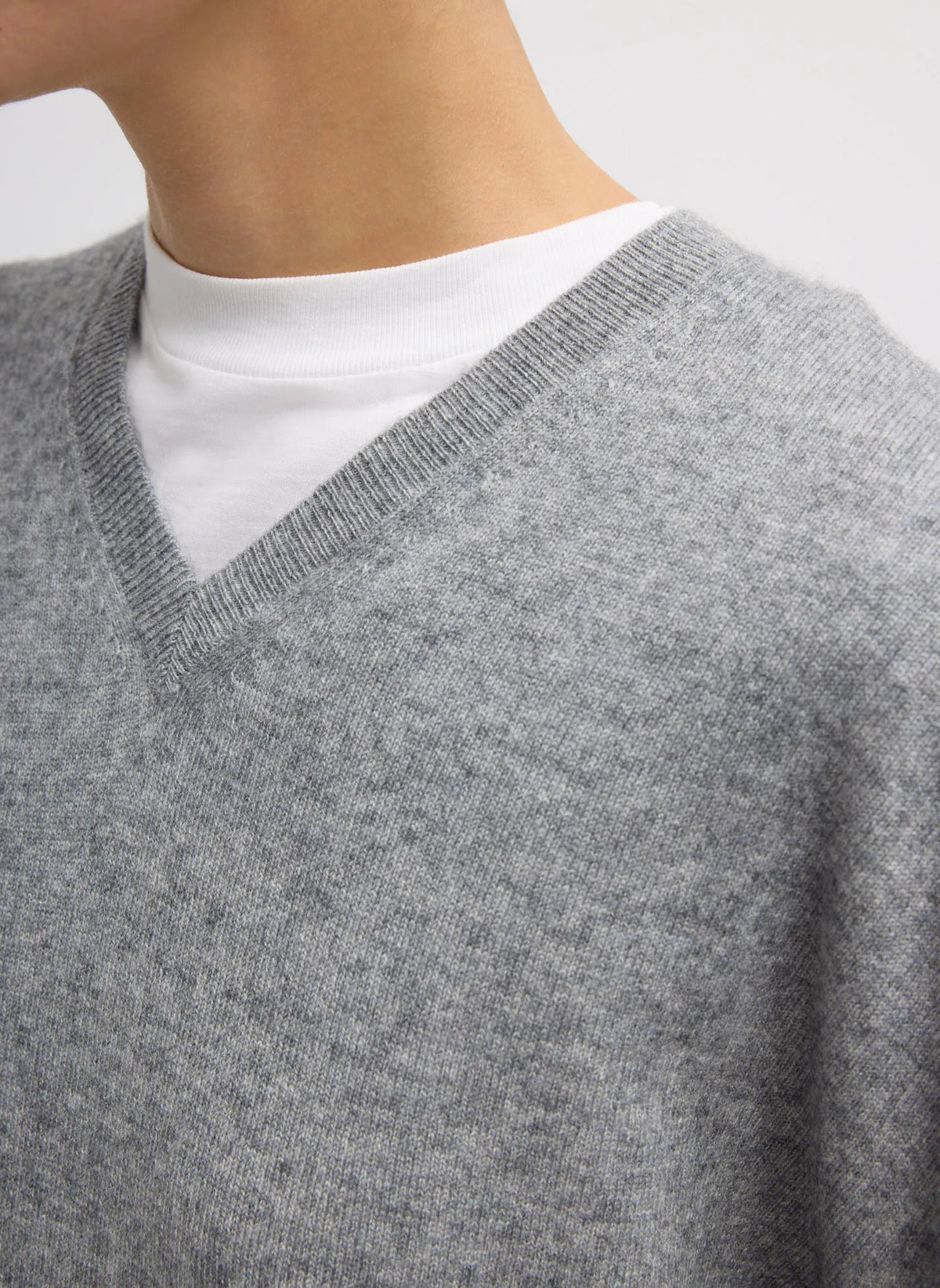Washable Cashmere Easy V-Neck Sweater