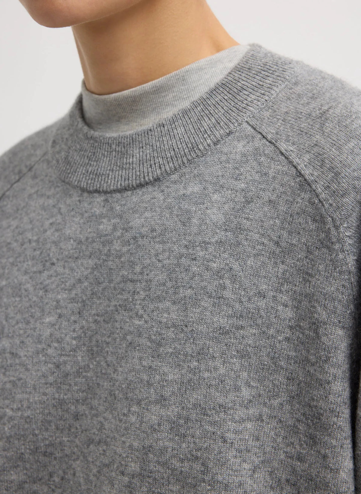 Washable Cashmere Crewneck Cut Out Sleeve Sweater