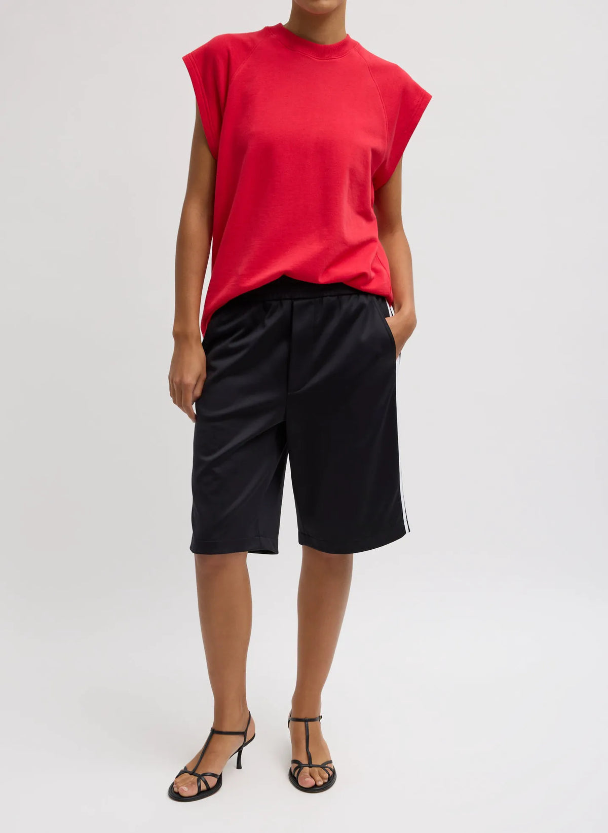 Light Weight Sweatshirting Sleeveless Easy Top
