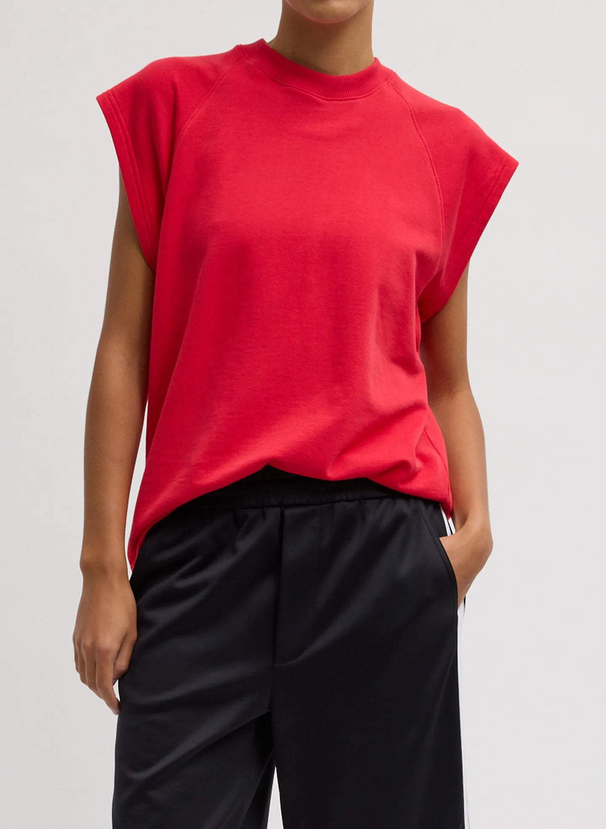 Light Weight Sweatshirting Sleeveless Easy Top