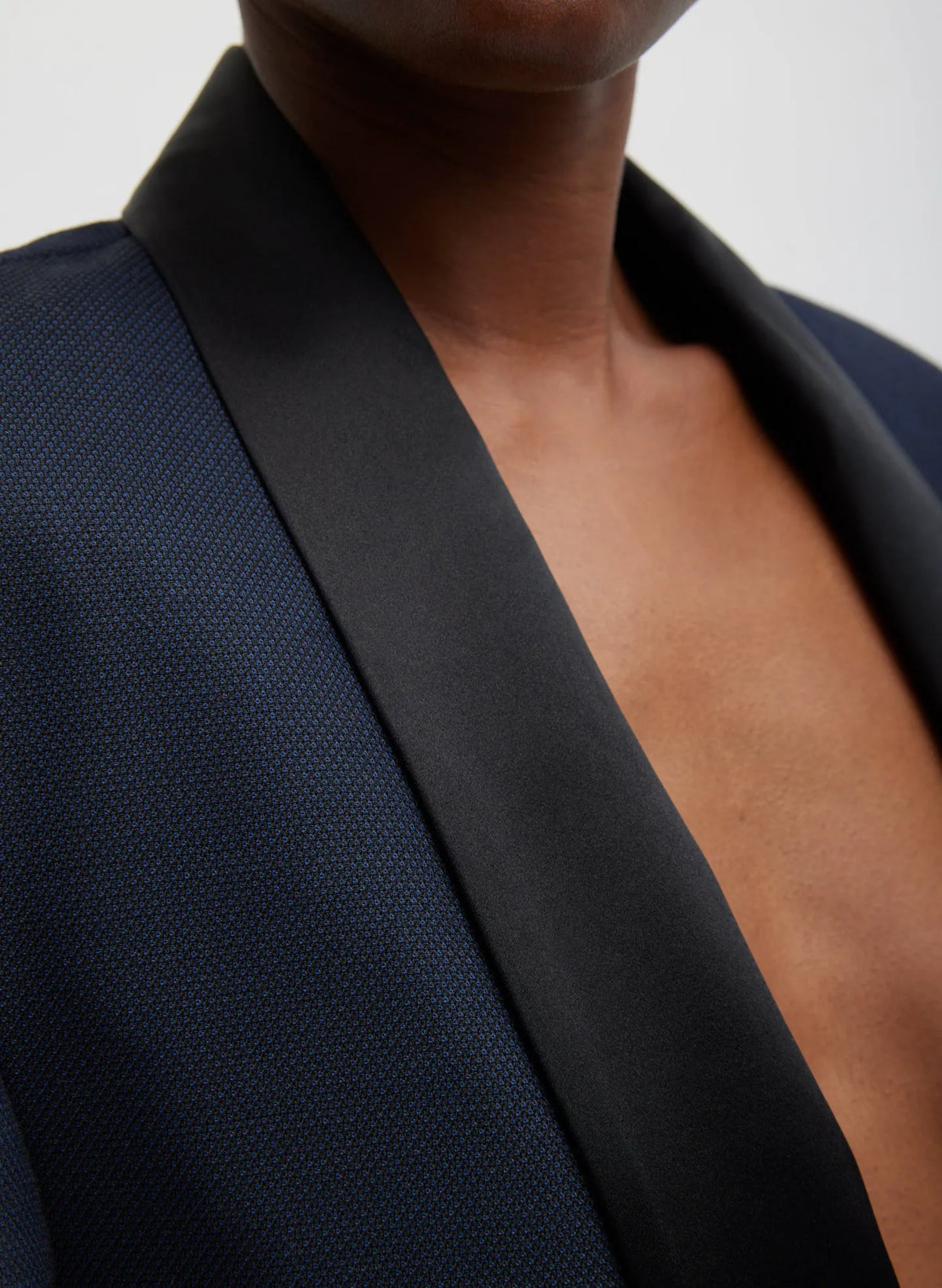 00
